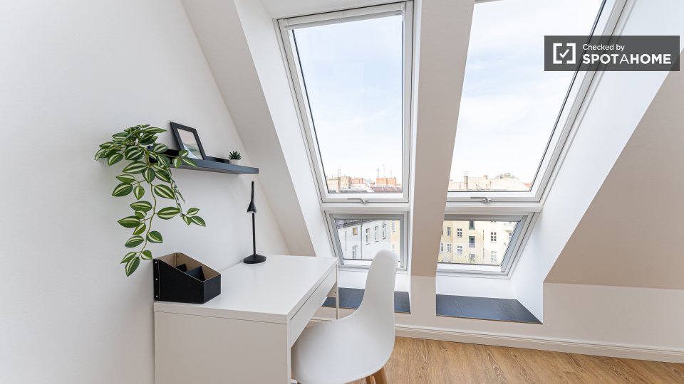 Double room Berlin, 10 beds, 213m² — photo 13