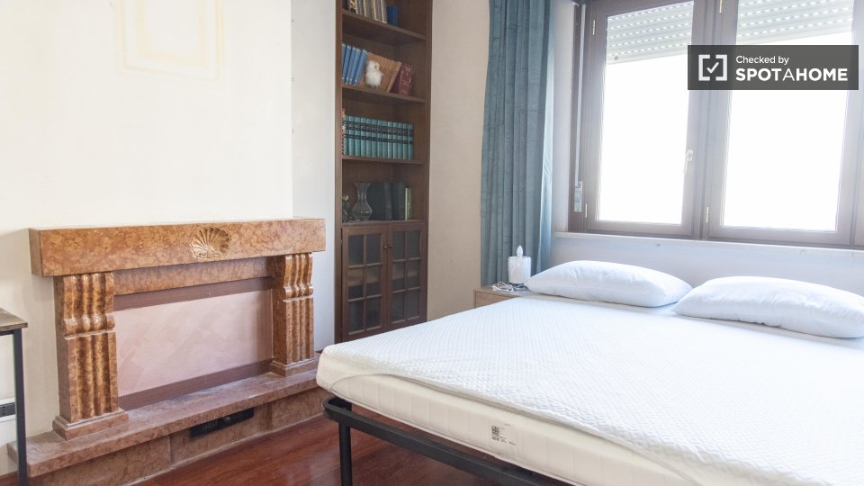 Double room Rome, 2 beds — photo 11