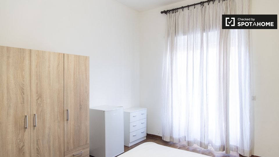 Double room Rome, 5 beds — photo 16