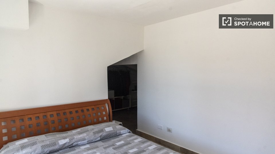 Apartment Rome, 1 bed — photo 13