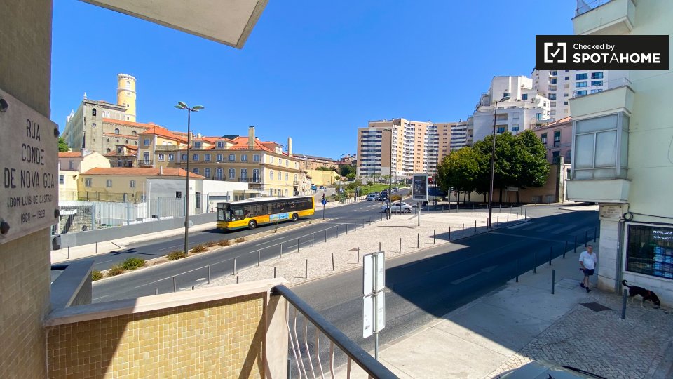 Double room Lisbon, 4 beds, 100m² — photo 4