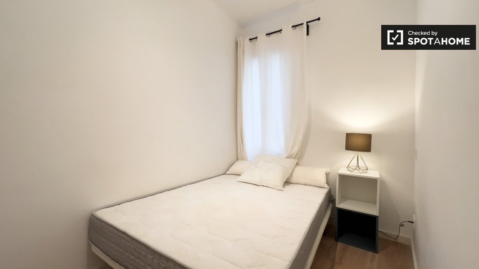 Apartment Barcelona, 3 beds, 131m² — photo 17