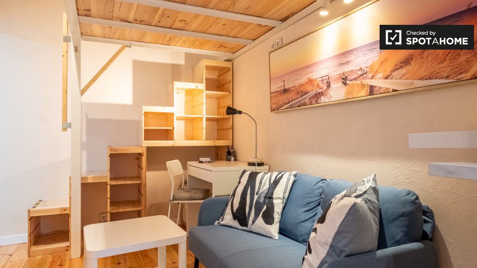 Apartment mono Madrid, 18m² — photo 1