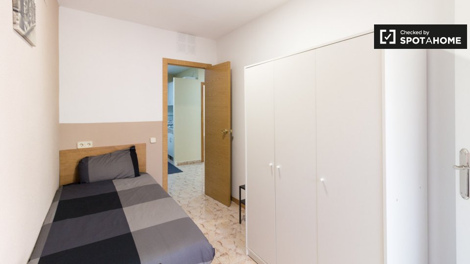 Double room Barcelona, 4 beds, 58m² — photo 1