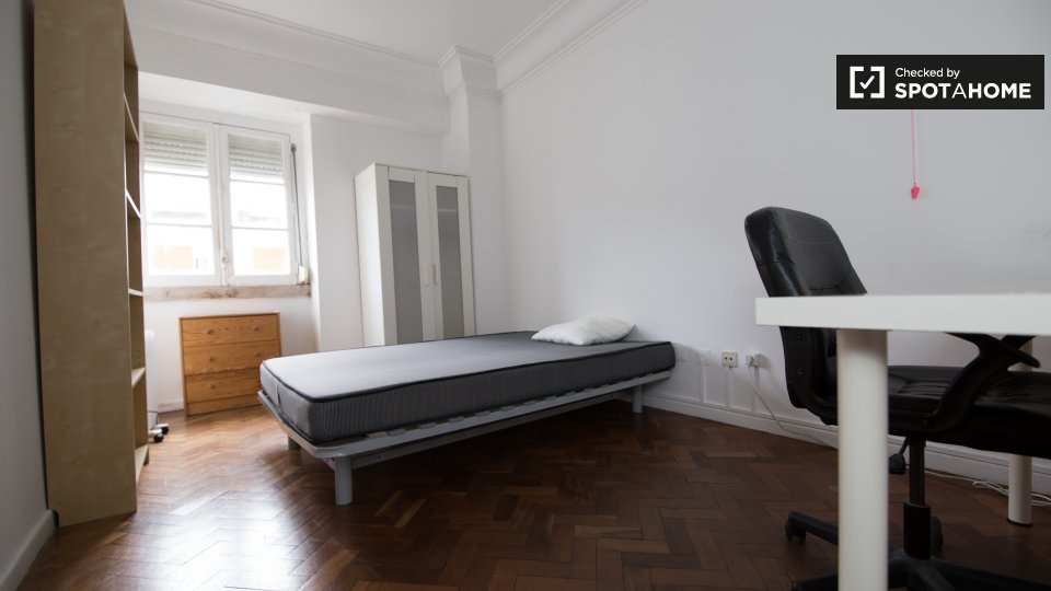 Double room Lisbon, 7 beds, 100m² — photo 2