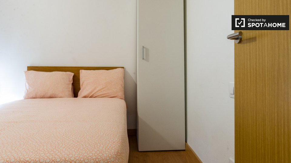 Double room Barcelona, 2 beds — photo 3