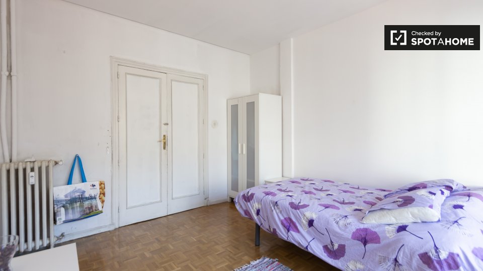 Double room Madrid, 9 beds — photo 4