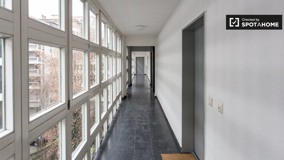 Double room Berlin, 3 beds, 67m² — photo 4
