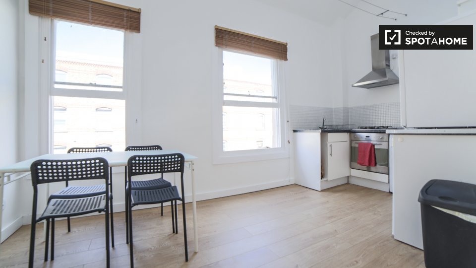 Apartment London, 2 beds, 70m² — photo 4