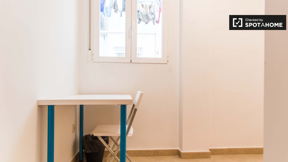 Double room Valencia, 4 beds, 100m² — photo 5