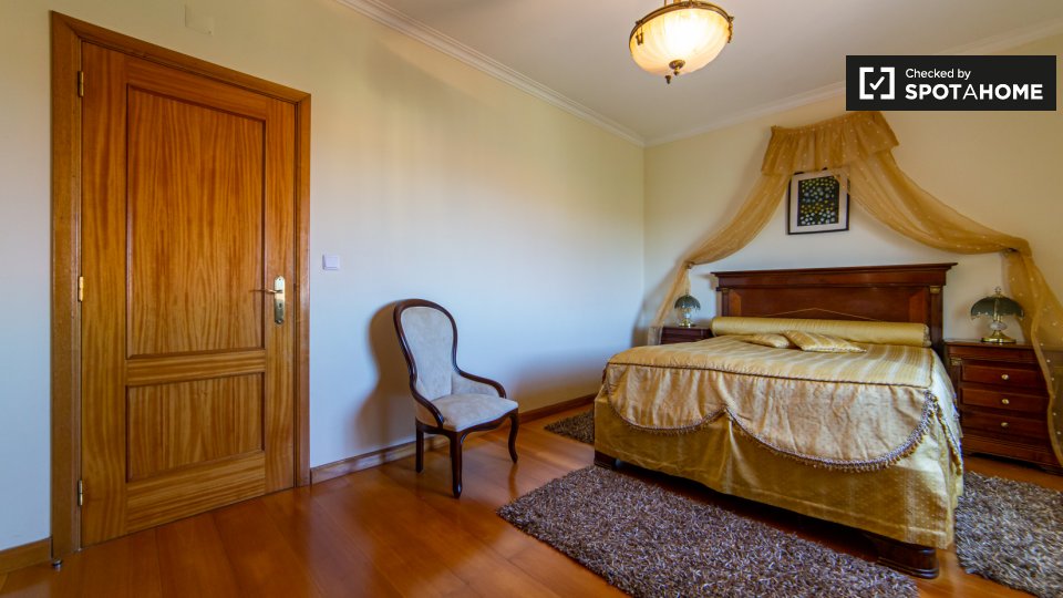 Double room Lisbon, 9 beds — photo 5