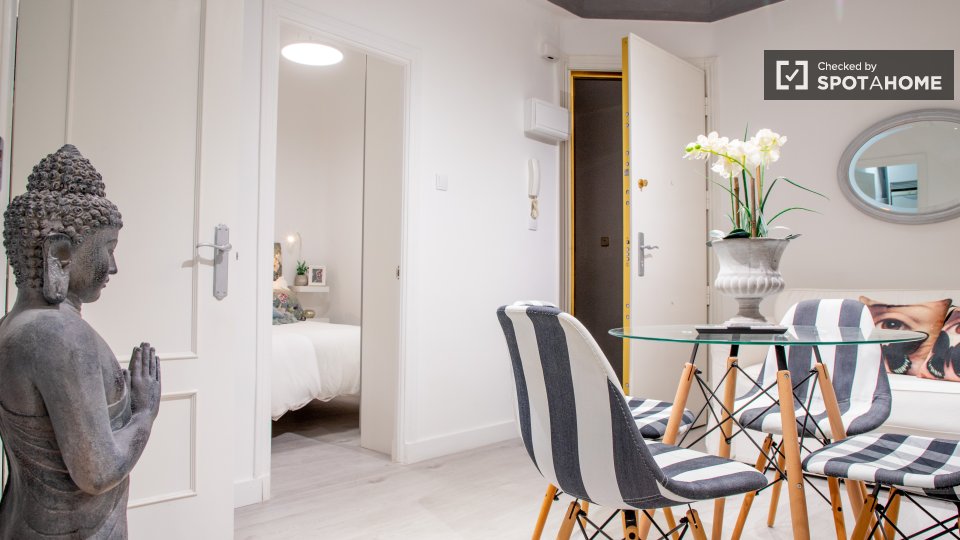Apartment Madrid, 2 beds — photo 18