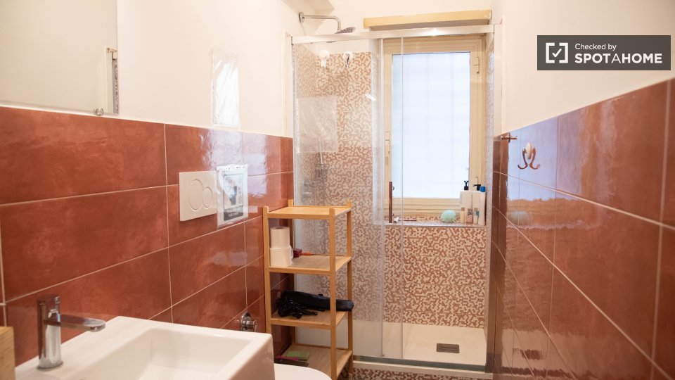 Double room Rome, 1 bed, 108m² — photo 24