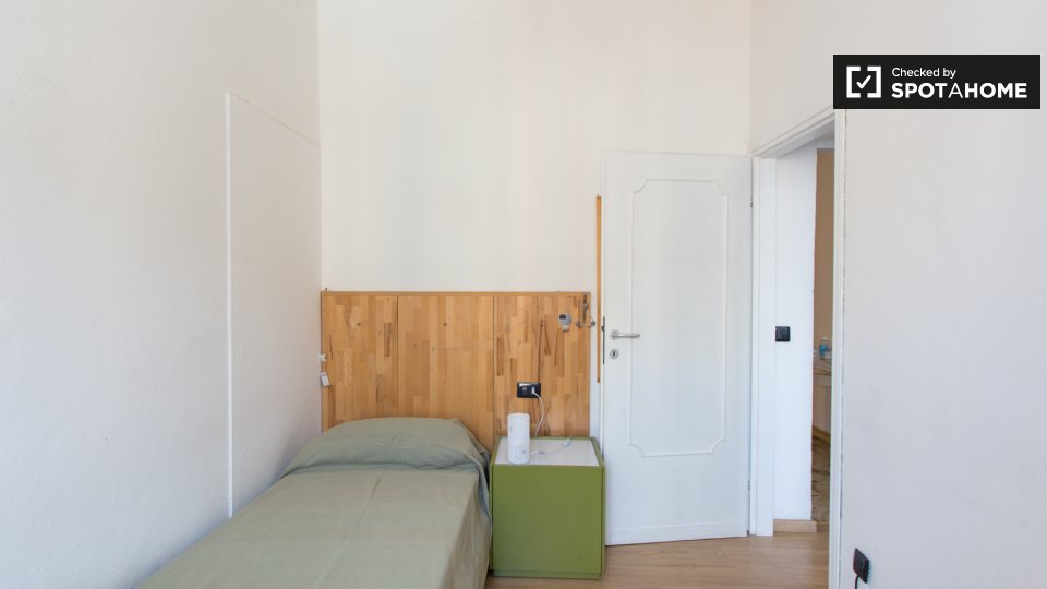 Double room Milan, 4 beds, 90m² — photo 3