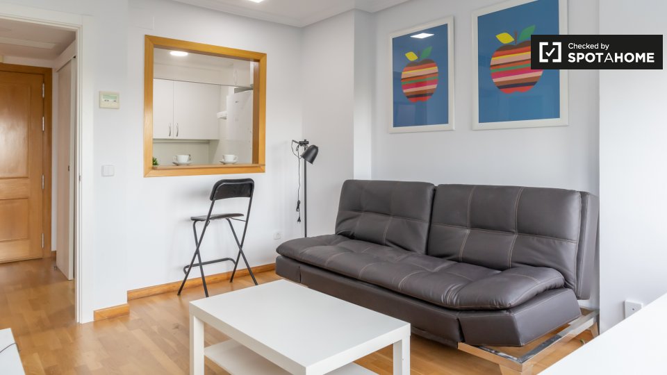 Apartment Madrid, 1 bed, 60m² — photo 1