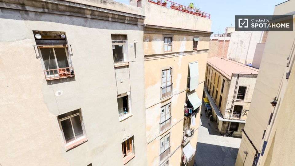 Double room Barcelona, 2 beds, 50m² — photo 22