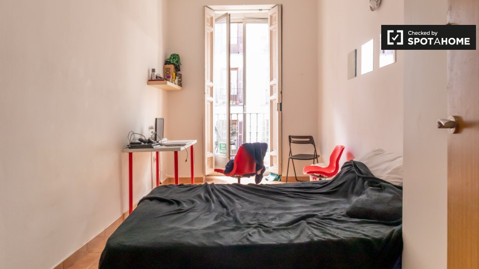 Double room Madrid, 4 beds — photo 1