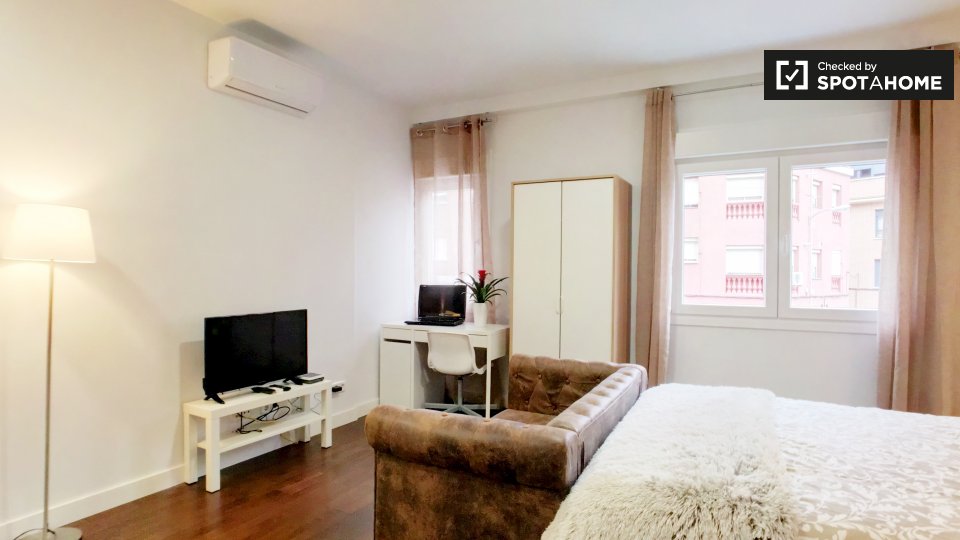 Apartment Madrid, 1 bed, 33m² — photo 6
