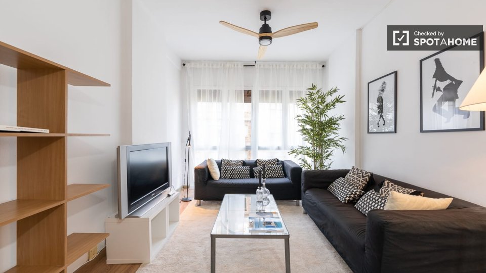 Double room Barcelona, 4 beds, 90m² — photo 7