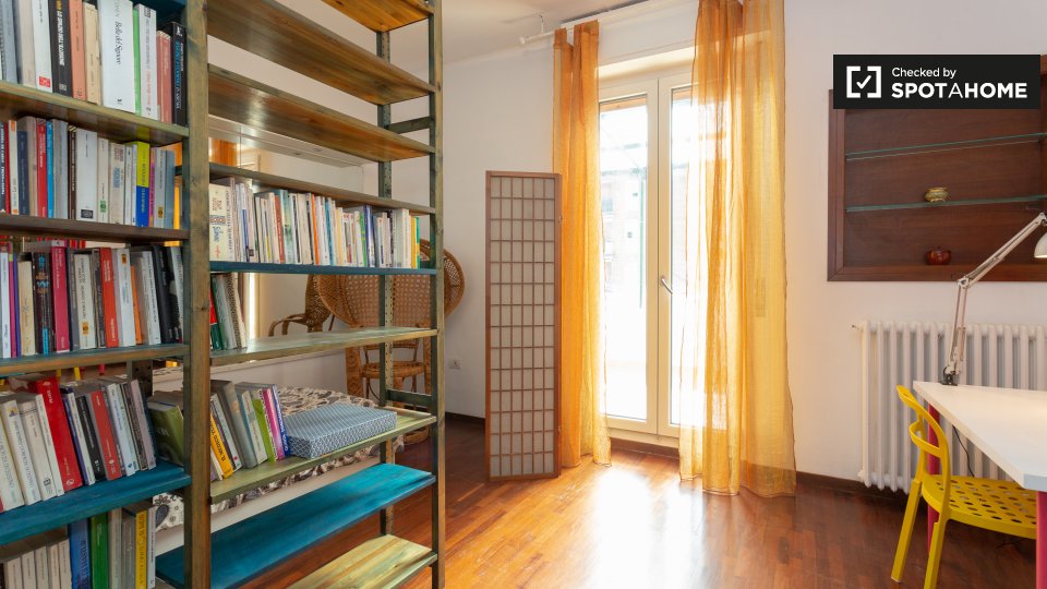 Double room Milan, 3 beds — photo 2