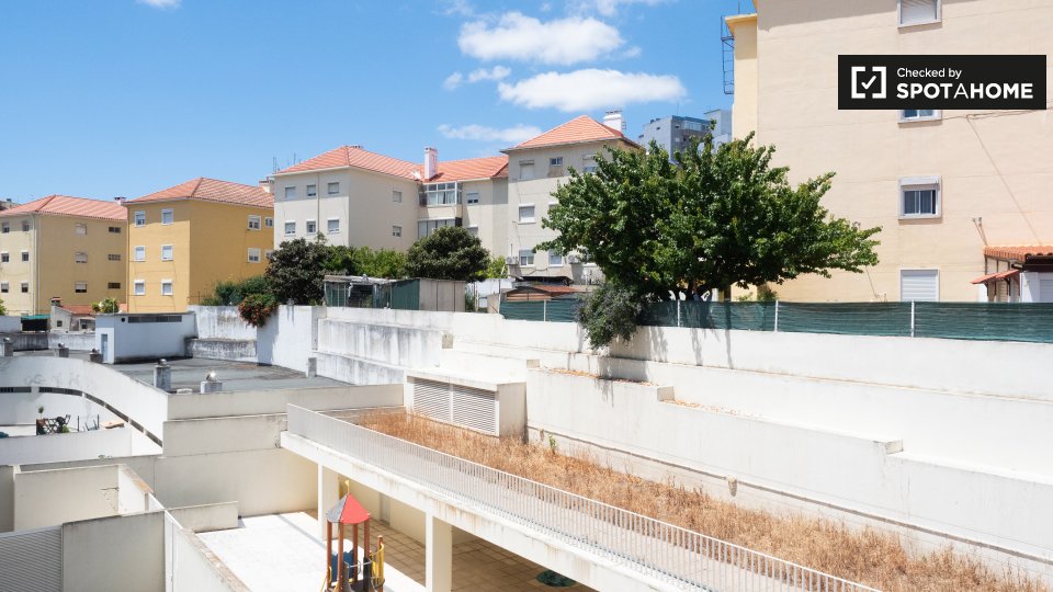 Apartment mono Lisbon, 50m² — photo 13