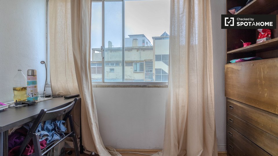 Double room Lisbon, 6 beds, 115m² — photo 4