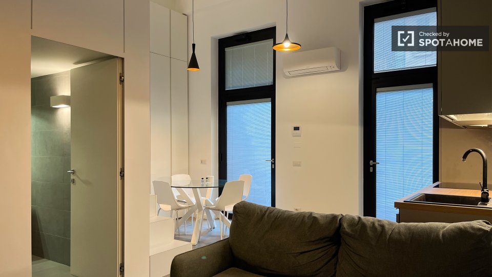 Apartment mono Milan — photo 1