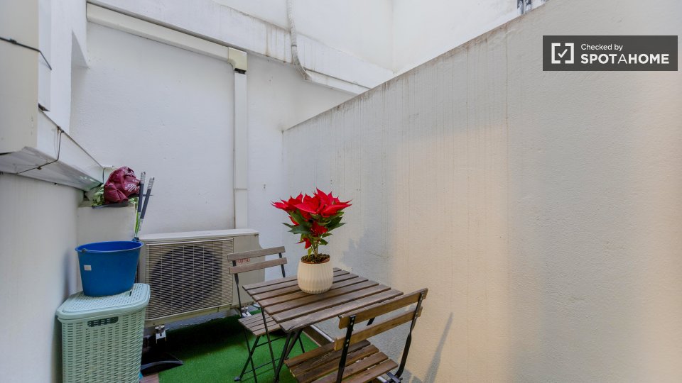 Apartment Valencia, 2 beds, 78m² — photo 34