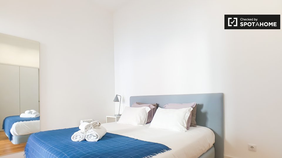 Apartment Lisbon, 1 bed, 63m² — photo 1