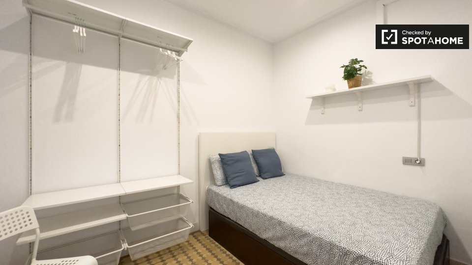 Double room Barcelona, 7 beds — photo 8