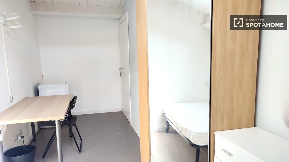 Double room Rome, 4 beds — photo 8