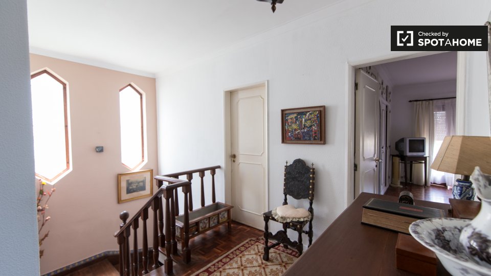 Double room Lisbon, 7 beds — photo 26