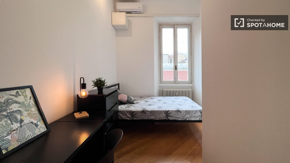 Double room Milan, 5 beds — photo 19