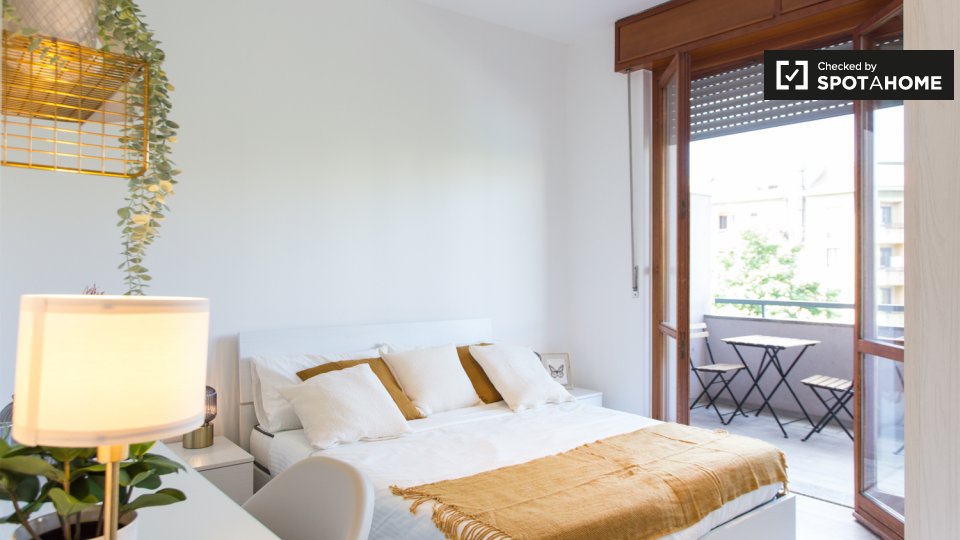 Double room Milan, 3 beds, 120m² — photo 1
