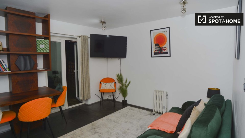 Apartment London, 2 beds — photo 13