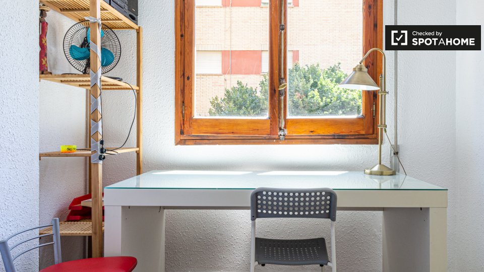 Double room Valencia, 4 beds, 110m² — photo 12