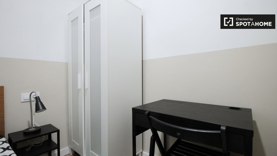Double room Barcelona, 6 beds, 100m² — photo 3