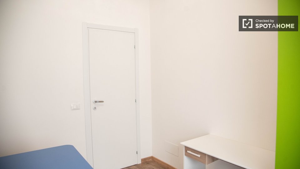 Double room Rome, 3 beds — photo 2