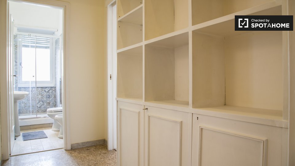 Double room Rome, 4 beds, 120m² — photo 19