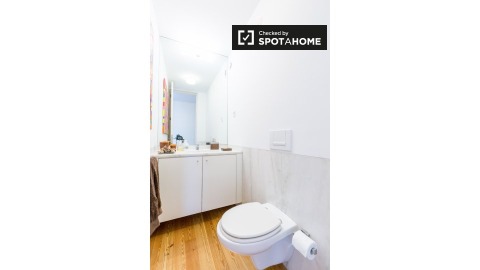 Double room Lisbon, 4 beds, 200m² — photo 18