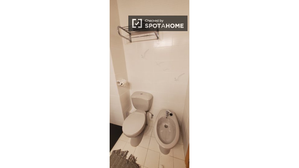 Double room Barcelona, 4 beds, 90m² — photo 9