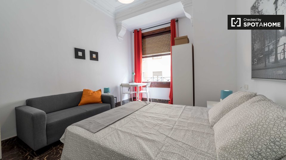 Double room Valencia, 8 beds — photo 1