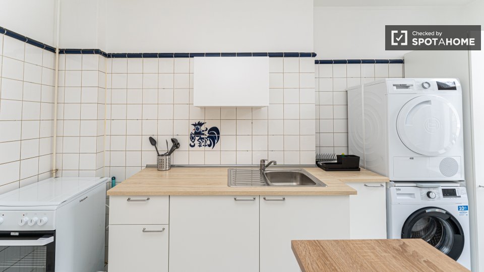 Double room Berlin, 5 beds, 104m² — photo 4