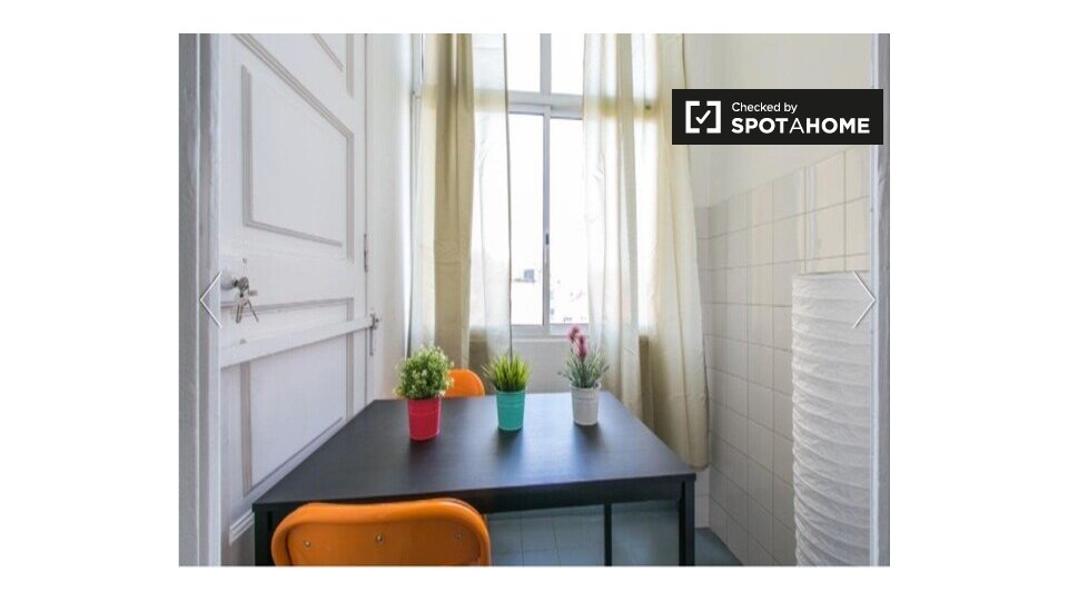 Double room Lisbon, 4 beds, 90m² — photo 12