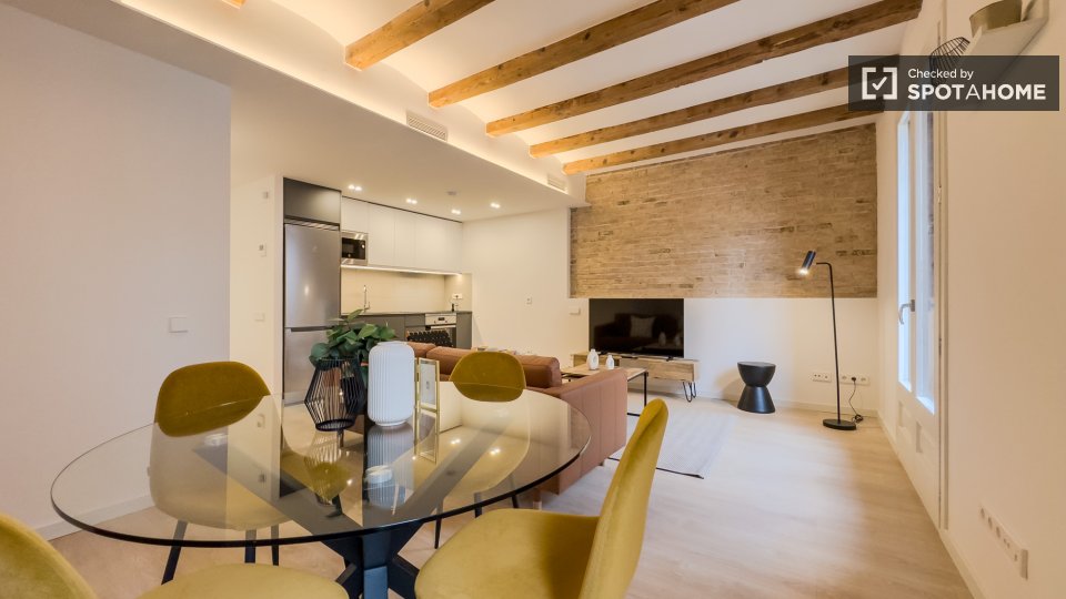 Apartment Barcelona, 2 beds, 74m² — photo 38