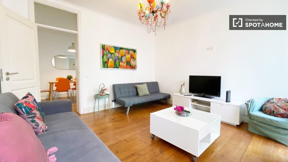 Apartment Lisbon, 2 beds, 79m² — photo 15