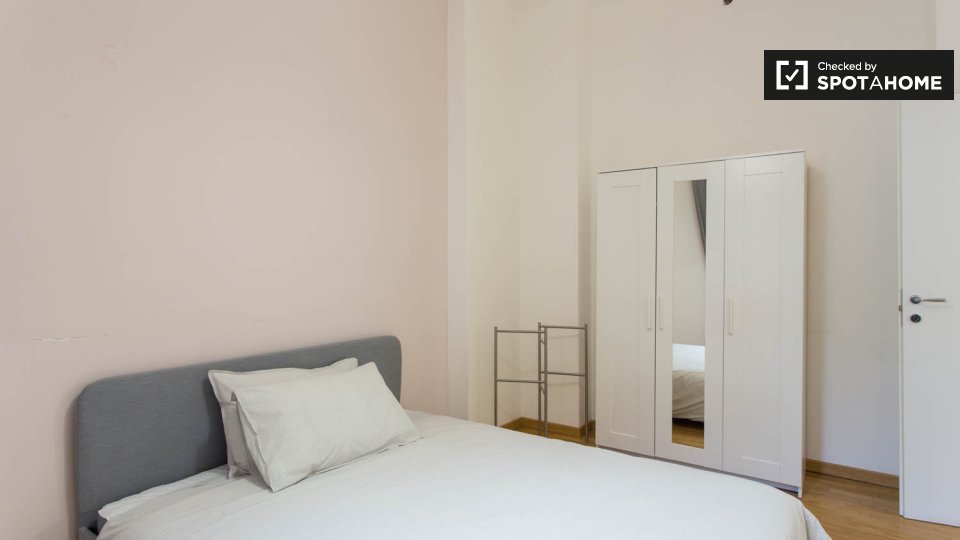 Double room Milan, 3 beds, 70m² — photo 3