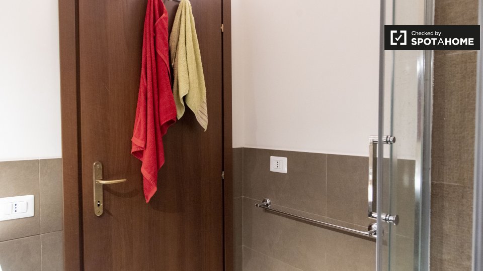 Double room Rome, 5 beds, 150m² — photo 18