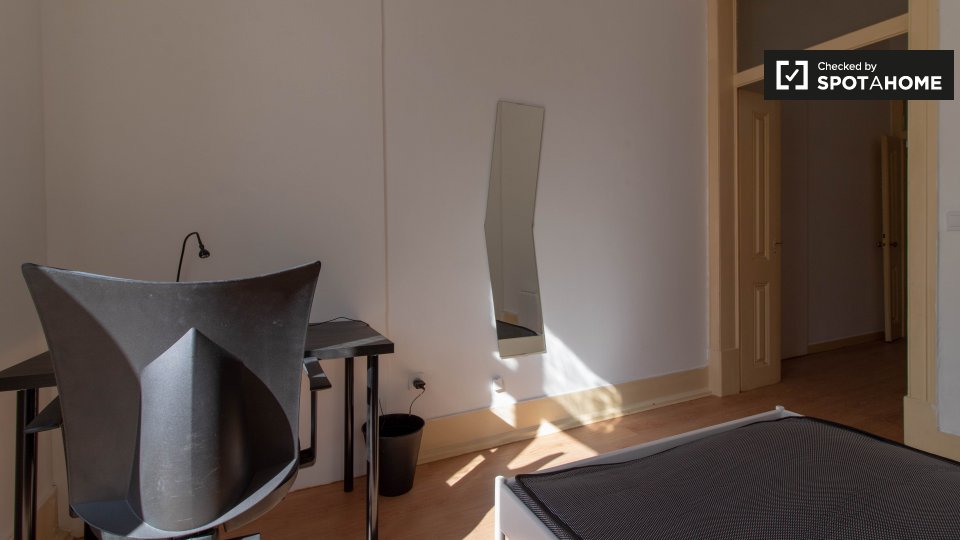Double room Lisbon, 8 beds — photo 4