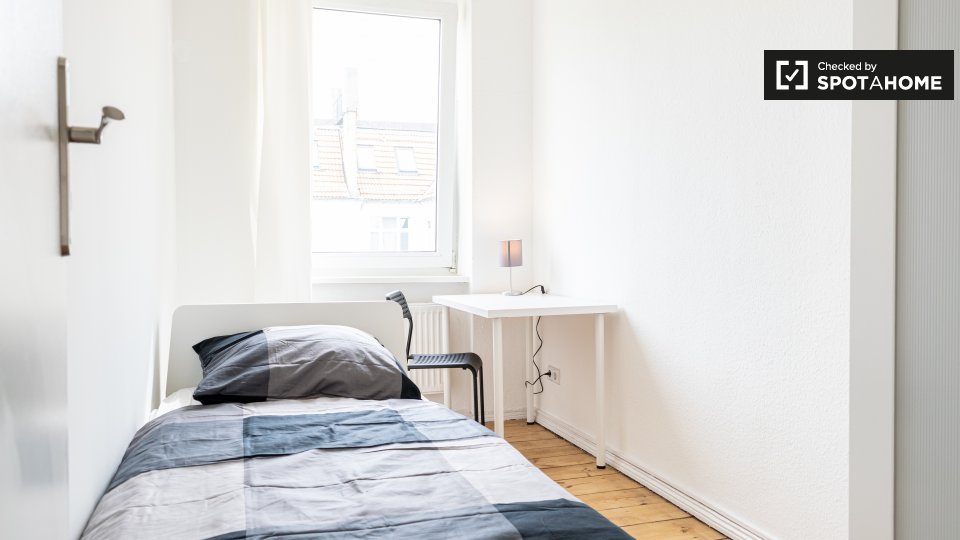 Double room Berlin, 4 beds, 80m² — photo 13